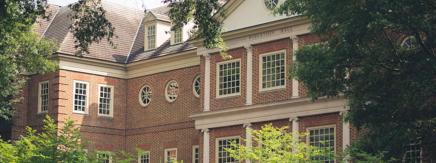 Robertson Hall, which houses the Regent University School of Law.