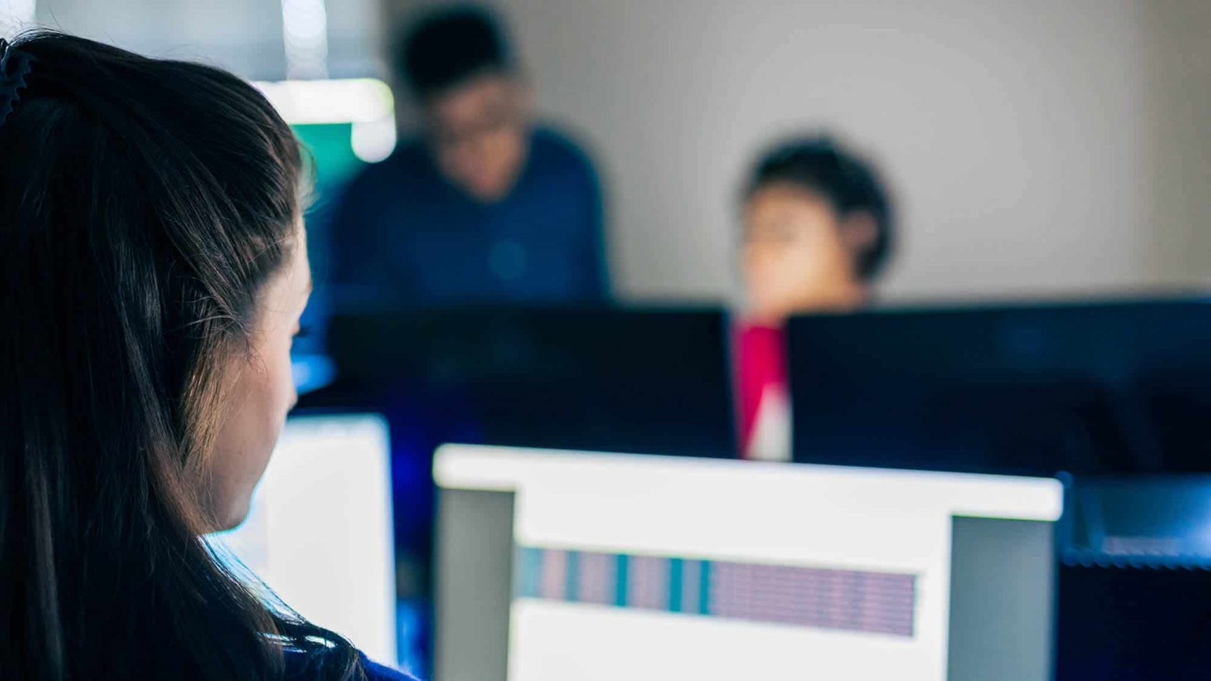 A person working on a computer: Explore Regent's computer science certificate online or in Virginia Beach.